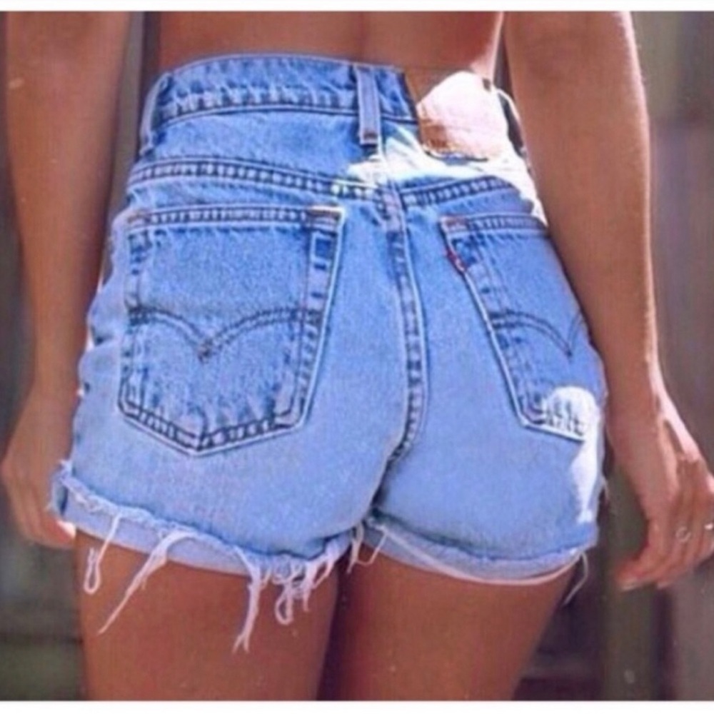 VINTAGE LEVIS SHORTS